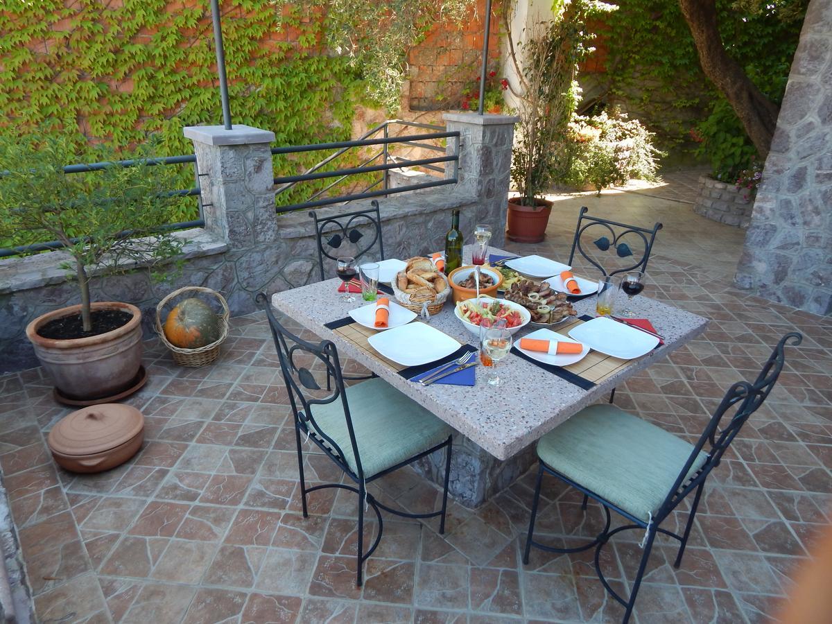 Contessa Apartment