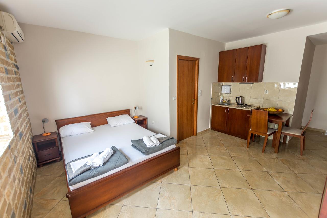 Contessa Daire Budva