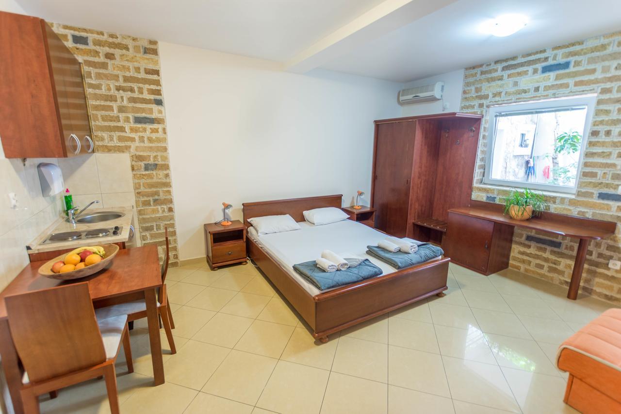 Contessa Apartment